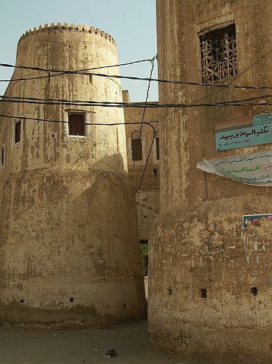 Brána do pevnosti v Zabidu je dodře krytá